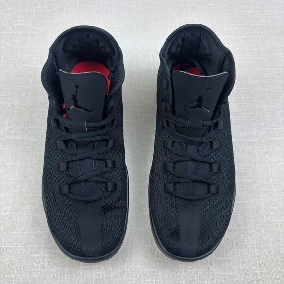 ?‍⬛ 2016 Jordan Reveal “Triple Black” 8.5M